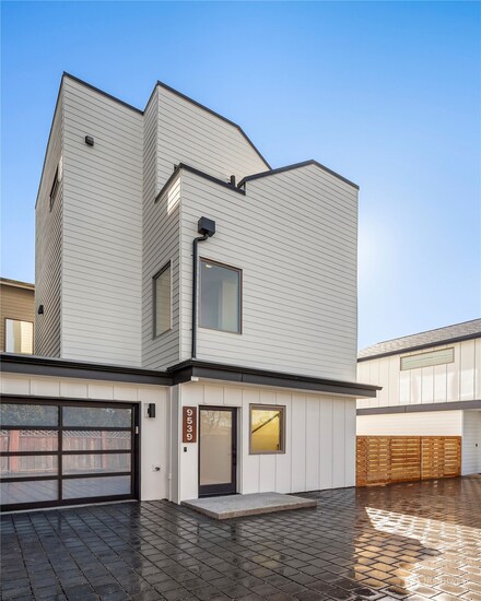 9539 3rd Ave NW, Seattle, WA 98117