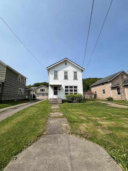 842 W Spring St, Titusville, PA 16354