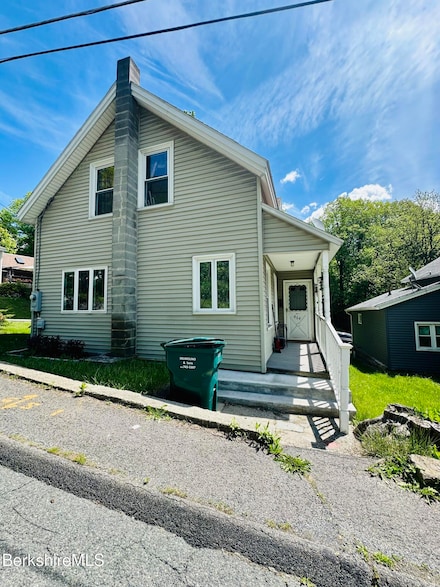 464 N Houghton St, Clarksburg, MA 01247