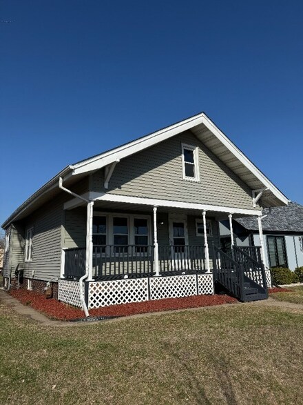 3522 Elm Ave SE, Cedar Rapids, IA 52403