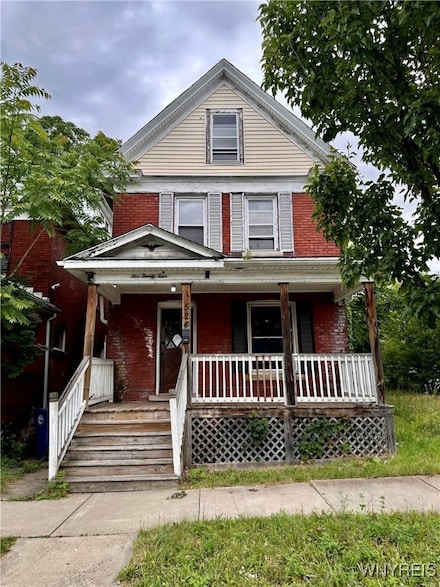 524 10th St, Niagara Falls, NY 14301