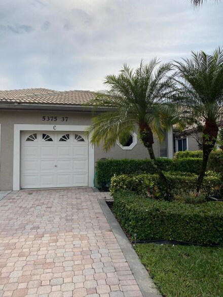 5375 Monterey Cir Unit 37, Delray Beach, FL 33484