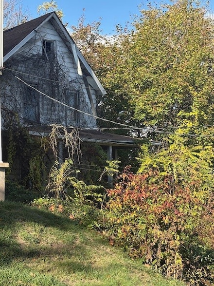 606 11th St, Charleroi, PA 15022