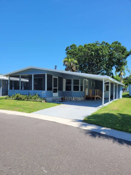 1000 Walker St Unit 348, Holly Hill, FL 32117