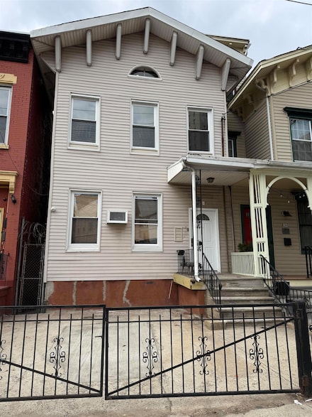 191 Summit Ave, Jersey City, NJ 07304