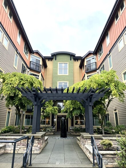 15700 116th Ave NE Unit 202, Bothell, WA 98011