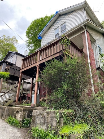48 Walnut St, Aliquippa, PA 15001