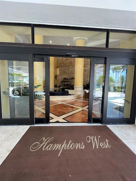 20281 E Country Club Dr Unit 705, Miami, FL 33180