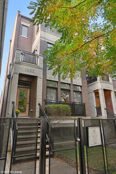 1505 W Walton St Unit 2, Chicago, IL 60642