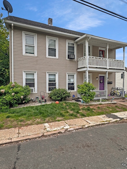 38 Hammond St, Vernon Rockville, CT 06066