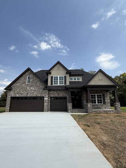 216 Spring House Dr, Manchester, TN 37355