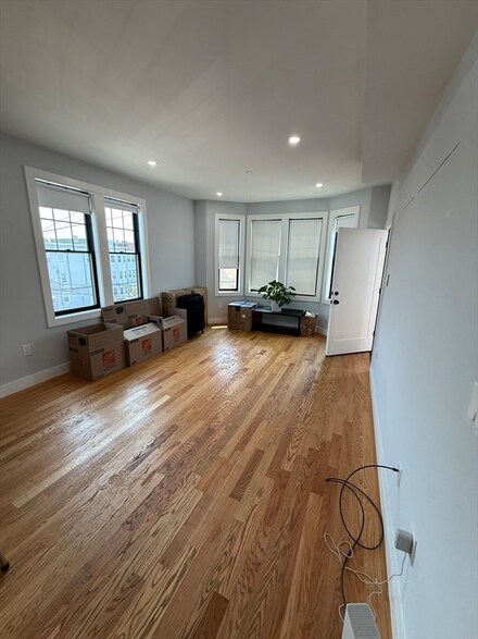 8 C Ford St Unit 3, Boston, MA 02128