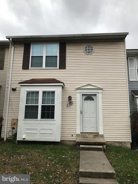 6 Prestwick Square, Catonsville, MD 21228