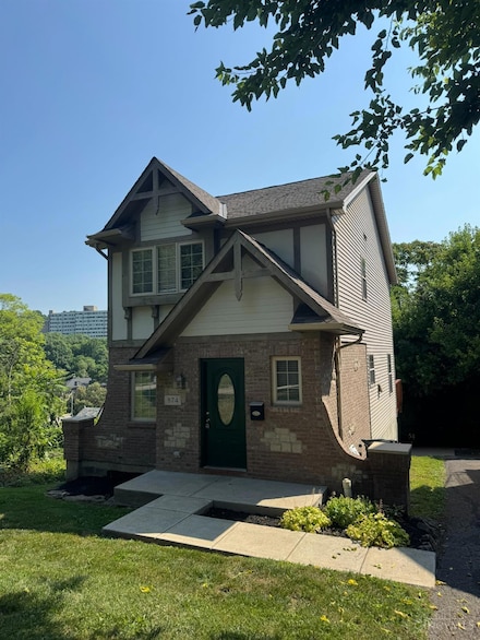 874 Clifton Crest Terrace, Cincinnati, OH 45220