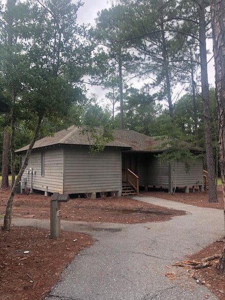 2311 Sparkleberry Ln, Pine Mountain, GA 31822