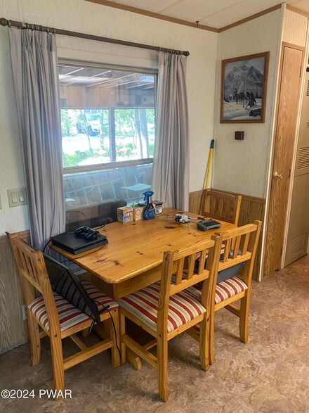 154 Commanche Dr, Shohola, PA 18458