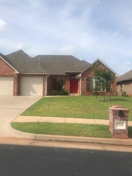 1709 Woody Ln, Edmond, OK 73003