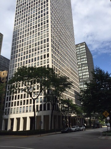 260 E Chestnut St Unit 708, Chicago, IL 60611