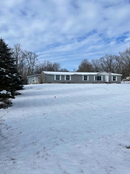 100 Webster St, Lagro, IN 46941