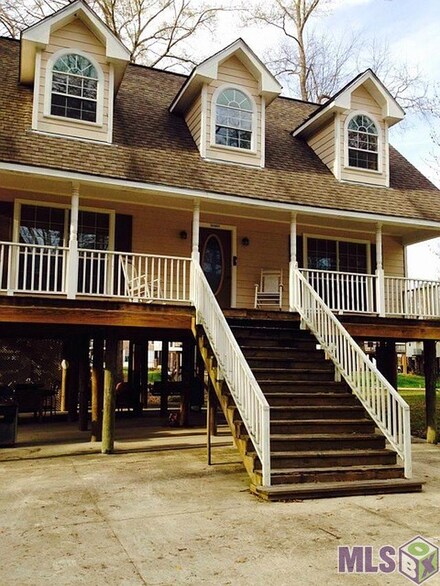 14463 Cabell St, Denham Springs, LA 70726
