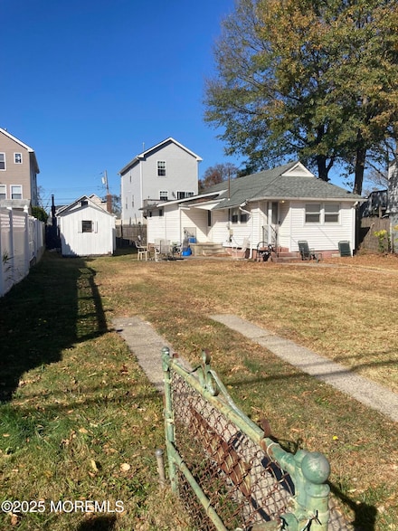 63 Pineview Ave, Keansburg, NJ 07734