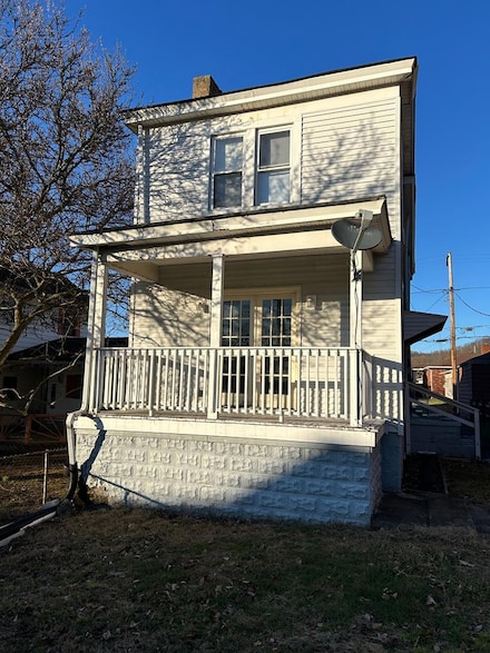 27 16th St, McMechen, WV 26040