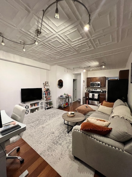 209 Adams St Unit 1, Hoboken, NJ 07030