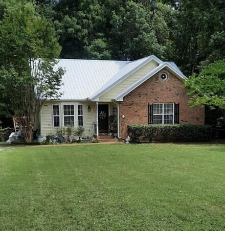 616 Dykeman Rd, Dickson, TN 37055
