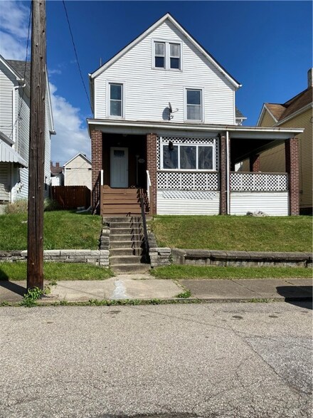 504 & 506 Ridge Ave, New Kensington, PA 15068