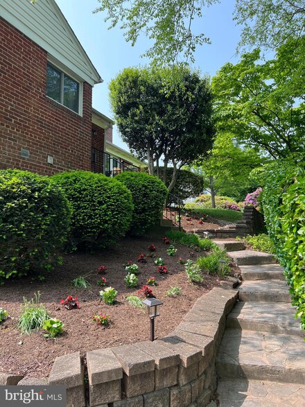 2310 E West Hwy, Silver Spring, MD 20910