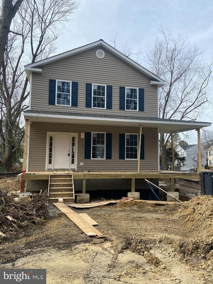 8617 N Point Rd, Edgemere, MD 21219