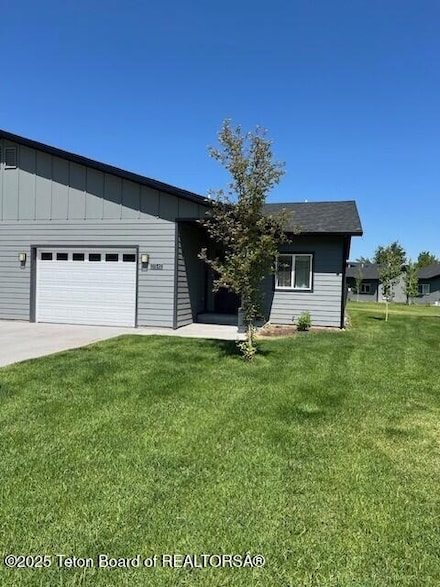 275 River Cir Unit 2, Alpine, WY 83128