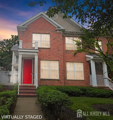16 Park Square, Metuchen, NJ 08840
