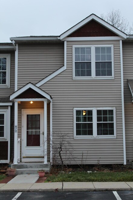 870 Charnwood Ln Unit 5B, Worthington, OH 43085