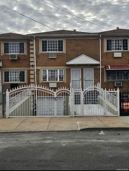 12408 94th Ave, South Richmond Hill, NY 11419