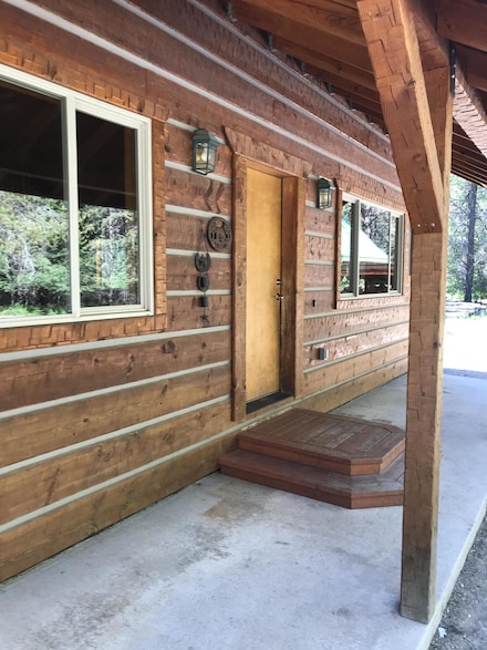 3377 Bobtail Rd, Libby, MT 59923