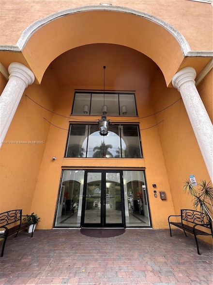 9300 Fontainebleau Blvd Unit E101, Miami, FL 33172