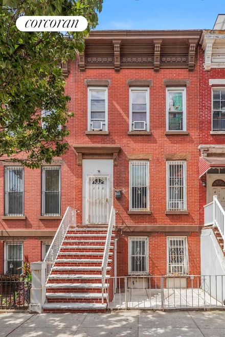418 E 144th St, Bronx, NY 10454