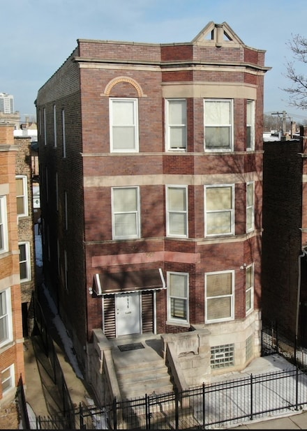 3916 W Van Buren St Unit 2, Chicago, IL 60624