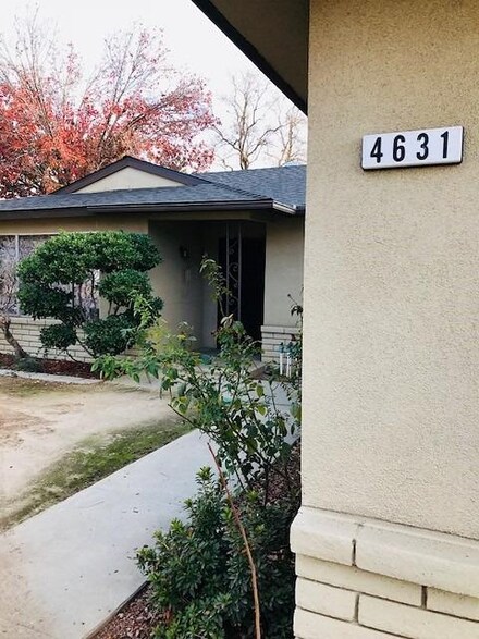 4631 W Indianapolis Ave, Fresno, CA 93722