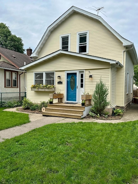 3554 35th Ave S, Minneapolis, MN 55406