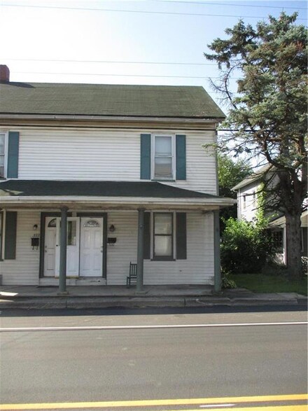 520 E Northampton St, Bath, PA 18014