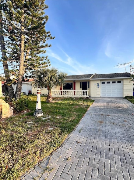 3924 Headsail Dr, New Port Richey, FL 34652