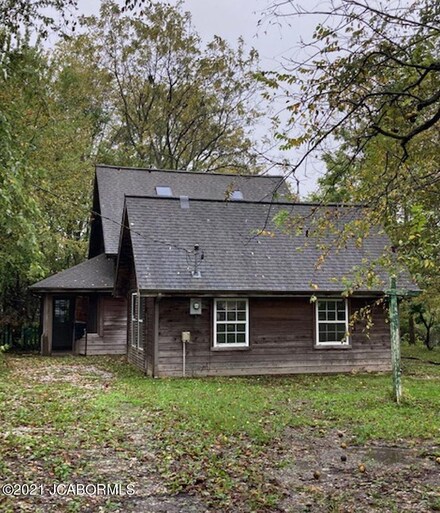 310 Cleveland St, Bunceton, MO 65237