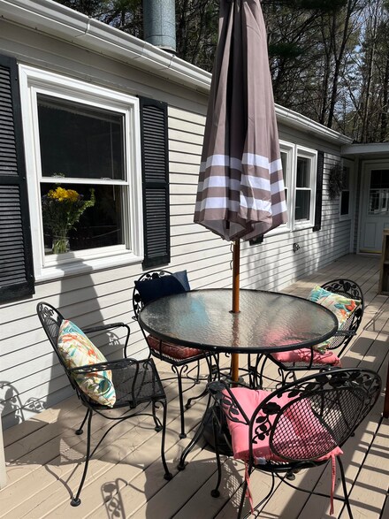 31 Juniper Dr, Center Tuftonboro, NH 03816
