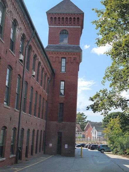 100 Main St Unit 301, Pembroke, NH 03275