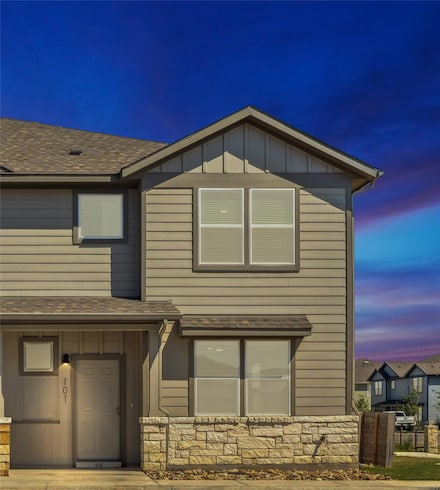 202 Evans St Unit 4, Hutto, TX 78634