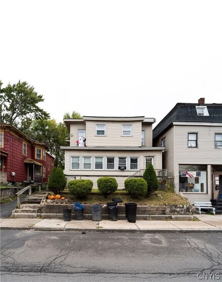 120 W Manlius St, East Syracuse, NY 13057