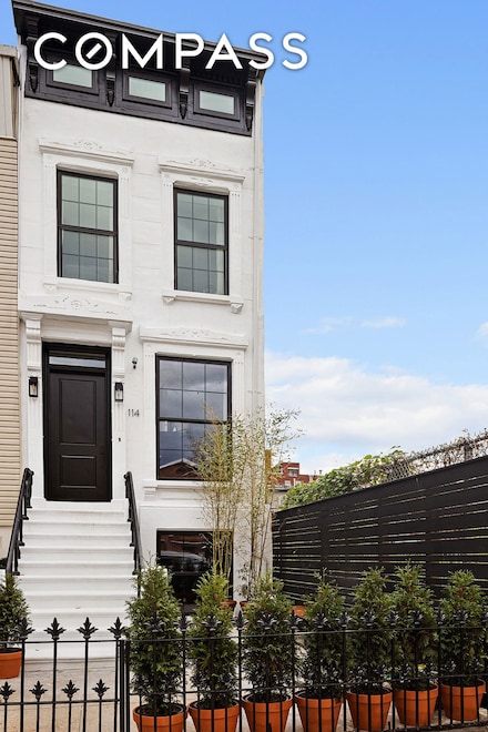 114 A Hart St, Brooklyn, NY 11206