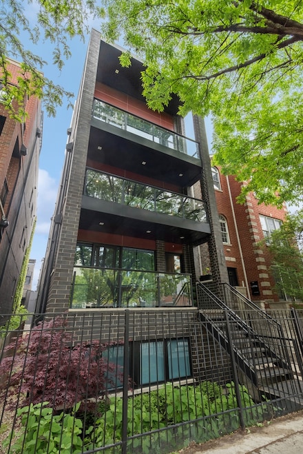 1110 N Marshfield Ave Unit 2, Chicago, IL 60622